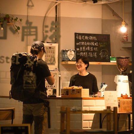 Corner Hostel & Cafe Taipei Extérieur photo