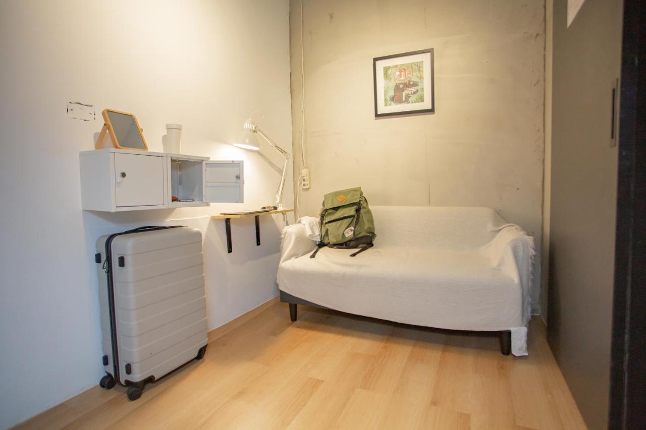 Corner Hostel & Cafe Taipei Extérieur photo