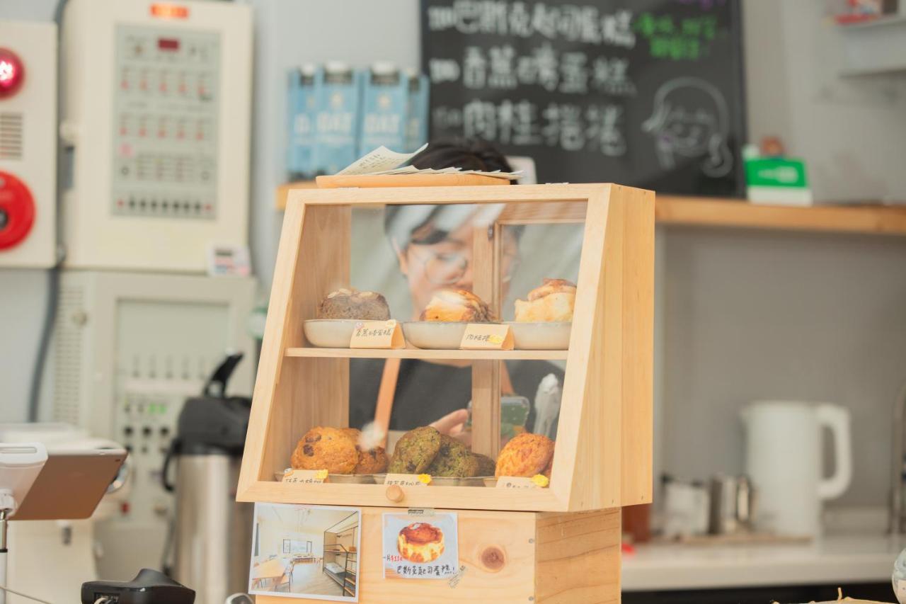 Corner Hostel & Cafe Taipei Extérieur photo