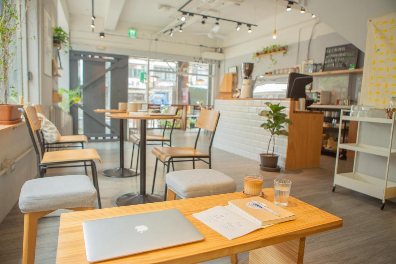 Corner Hostel & Cafe Taipei Extérieur photo